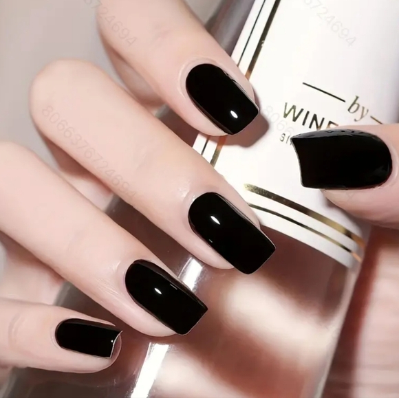 Other - Black Press On Nails